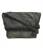 ボッテガヴェネタ BOTTEGA VENETA パーフォレイテッド メッセンジャー バッグ ショルダー パンチング イントレチャート 牛革 編み込み カーフレザー 黒 ブラック メンズ レディース