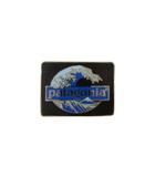 パタゴニア Patagonia ピンバッジ 北斎波 ピンズ 雑貨 アクセサリー ブラック系 ブルー