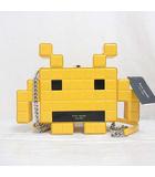 ケイトスペード KATE SPADE スペース インベーダー パテント 3D エイリアン クロスボディ チェーン ショルダー バッグ イエロー 黄色 KI643 タグ付き