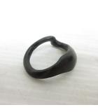 水牛の角 リング 指輪 13-14号程度 変形 黒 ブラック アクセサリー