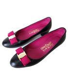サルヴァトーレフェラガモ Salvatore Ferragamo 希少 限定カラー パンプス ヴァラ リボン 本革 レザー 6 D 黒 ブラック マゼンタピンク 23.0cm 美品 くつ 靴 シューズ