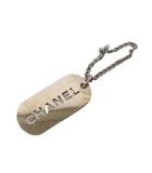 シャネル CHANEL ドッグタグ チャーム キーホルダー ロゴ 04V シルバー色 /AN42 ■OH