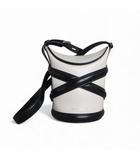 アレキサンダーマックイーン ALEXANDER MCQUEEN ザ・カーブ スモール バケットショルダーバッグ クロスボディバッグ アイボリー ブラック E11240225286 1204