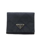二つ折り財布 ウォレット キルティング ナイロン レザー 三角プレートロゴ 黒 ブラック ■GY11 /MQ ■OH