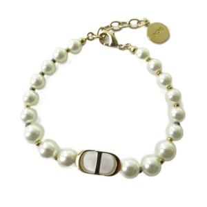 ディオール Dior 美品 30 MONTAIGNE 30 モンテーニュ ブレスレッド レジンパール ゴールドカラー B1096MTGRS_D301 レディース