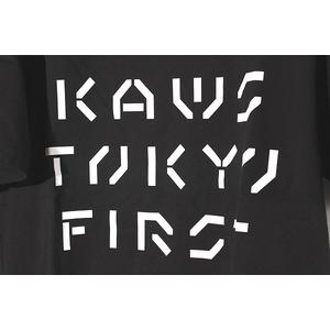 未使用品 2021SS UNIQLO × KAWS ユニクロ カウズ Tokyo First Tee UT グラフィックTシャツ 半袖 XXL BLACK ブラック 341-446671 /◆ メンズ