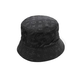 LOUIS VUITTON ルイヴィトン シャポー・モノグラム レイン