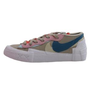未使用品 ナイキ NIKE × KAWS × sacai タグ付き Blazer Low スニーカー DM7901-200 ベージュ系 24.5㎝ ☆AA★ レディース