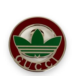 未使用品 グッチ GUCCI ×アディダス adidas ブローチ ピンバッジ