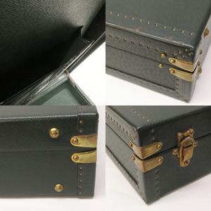 【美品】ルイヴィトン M30004 プレジデント タイガ エピセア アタッシュ 楽天市場】【中古】ルイヴィトン プレジデント アタッシュケース