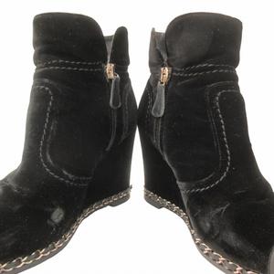 シャネル CHANEL ベルベット チェーン ショートブーツ ウエッジソール  