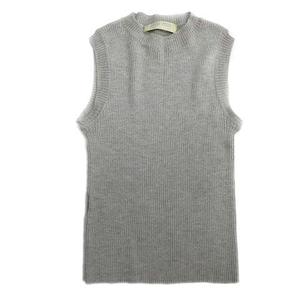 miumiu】ノースリーブニット