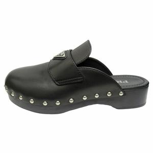 美品◎GANNI ブラックレザークロッグサンダル スタッズ レザー 22.5 黒 美品◎GANNI ブラックレザークロッグサンダル スタッズ レザー