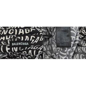 正規品　バレンシアガ⭐︎ニュースウィングシャツ　ブラック32 バックロゴ m40947692438_1.jpg?1593876249