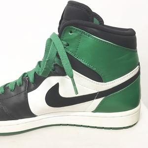 ナイキ NIKE AIR JORDAN 1 HIGH RETRO 
