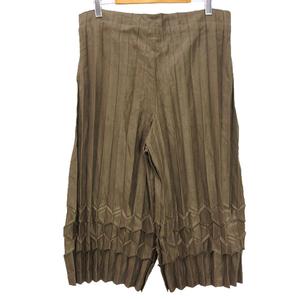 ミーイッセイミヤケ me ISSEY MIYAKE キューブ プリーツ パンツ CUBE