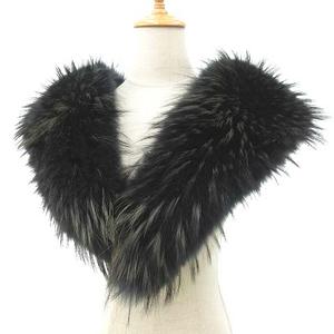 美品 CELINE イギリス製 リアルファー ティペット ブラック マフラー 美品 CELINE イギリス製 リアルファー ティペット ブラック