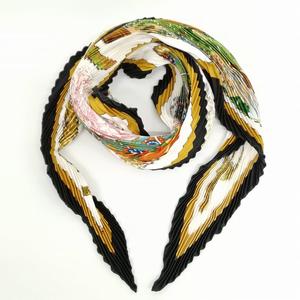 エルメスHERMES スカーフ　プリーツカレ　魅惑のそよ風 エルメスHERMES スカーフプリーツカレ魅惑のそよ風