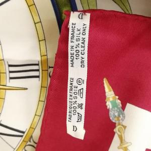 エルメス HERMES カレ90 parmi les fleurs je compte les heures 花の中で過ごす時間 大判 スカーフ エンジ系 レディース