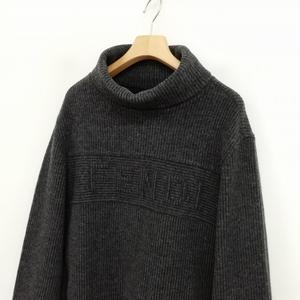 フェンディ FENDI jeans ヴィンテージ ロゴ刺繍 タートルネック