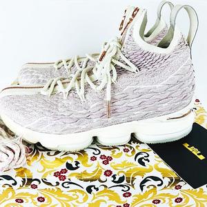 ナイキ NIKE Lebron 15 Performance KITH Rose Gold AJ3936-900 US8.5 
