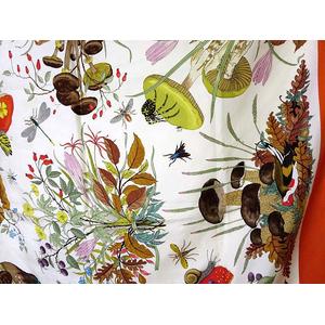 ★GUCCI★ スカーフ 大判 花 昆虫 シルク レッド 楽天市場】GUCCI グッチ シルク100％ 超 花柄 フラワー 蜂