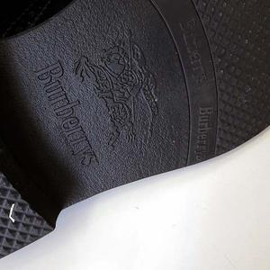 Burberry タッセルローファー ウイングチップ 25.0 EE 黒 Burberry タッセルローファー ウイングチップ 25.0 EE 黒 - メルカリ