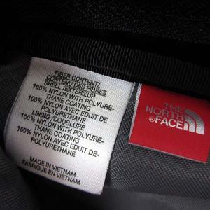ザノースフェイス THE NORTH FACE RECON リーコン バックパック リュックサック リュック 30L バリスティックナイロン ロゴ 刺繍 黒 ブラック 国内正規品 かばん 鞄 カバン メンズ レディース