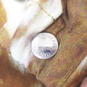 極美品　現行　BURBERRY　バンビ　ロゴ入り 鹿模様 フード付きジャケット バーバリー BURBERRY 鹿柄 バンビ ジャケット パーカ フード 34
