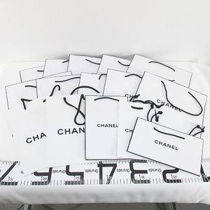 シャネル CHANEL 15枚セット 紙袋 ショッパー ショップ袋 純正 付属品 ロゴ デザイン違い サイズ違い 白系 ホワイト その他