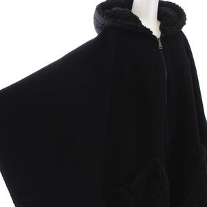 【りちゃ】MONCLER MANTELLA モンクレールポンチョ ブラック MONCLER - モンクレール MONCLER ポンチョ ポンチョ 衣料品 アウター