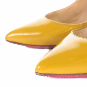 クリスチャンルブタン Christian louboutin パンプス エナメル