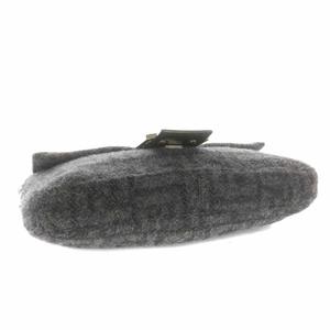フェンディ マンマバケット ニット FFロゴ ワンショルダー グレー レザー フェンディ FENDI マンマバケット ウール ショルダーバッグ ワン