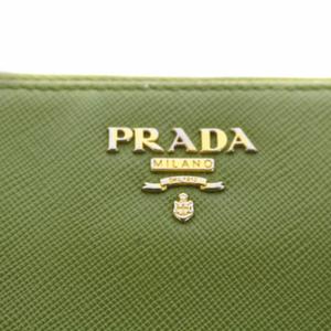 PRADA プラダ 長財布　イントレチャート　金　緑　ラウンドファスナー　レザー PRADA プラダ 長財布 イントレチャート 金 緑 ラウンド