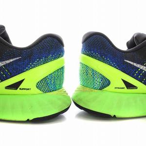 ナイキ ランニングシューズ ルナグライド7 NIKE（ナイキ）の「ナイキ ルナグライド 7 メンズ ランニング