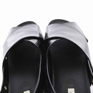 【美品】UNITED ARROWS クロス バックベルト サンダル スタッズ　黒 ユナイテッドアローズ UNITED ARROWS クロス バックベルト