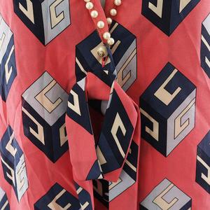 グッチ GUCCI シャツ ブラウス 長袖 キューブ柄 パール装飾 リボン シルク 絹 36 ピンク 472123 /AN50 レディース