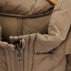 ロートレアモン LAUTREAMONT ダウンジャケット アウター ミドル丈 ジップアップ フード ワンカラー 38 グレージュ /BB レディース