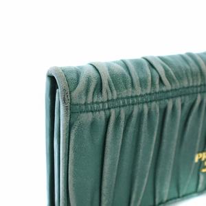 プラダ PRADA 長財布 二つ折り財布 ダブルホック レザー 緑
