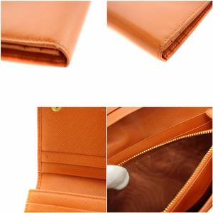 プラダ PRADA オレンジサフィアーノラックスレザーコンチネンタル