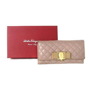 サルヴァトーレフェラガモ Salvatore Ferragamo 長財布 二つ折り