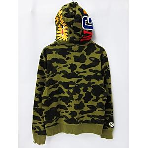 アベイシングエイプ A BATHING APE 猿カモフラ シャークパーカー