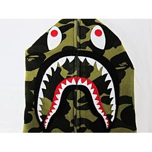 アベイシングエイプ A BATHING APE 猿カモフラ シャークパーカー