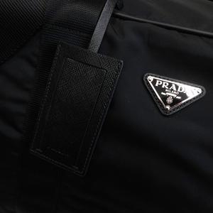 プラダ PRADA Re-Nylon テスート サフィアーノ 2WAY  ボストンバッグ 2VC033 ショルダー付 大容量 旅行 ナイロン 黒 ブラック ☆AA★ メンズ