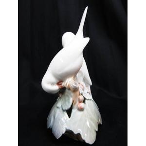 ロイヤルコペンハーゲン　磁器　鳥の置物 ☆美品☆ロイヤルコペンハーゲン 置物 イヤーフィギュリン2001