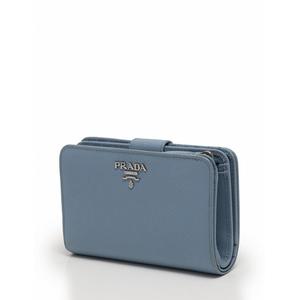 最終値下げ‼️ 美品 人気カラー プラダ サフィアーノ 二つ折り財布 ライトブルー PRADA 二つ折り財布 ライトブルー