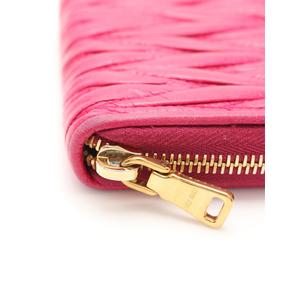 MIU MIU マテラッセ コインケース ラウンドファスナー ピンク ミュウミュウ miumiu ラウンドファスナーコインケース
