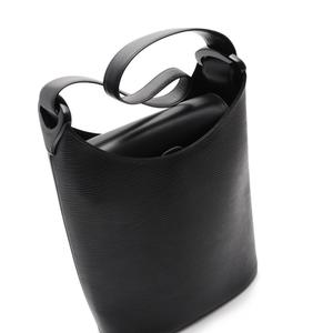 ルイヴィトン LOUIS VUITTON ショルダーバッグ ヴェルソー エピ