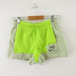 ナイキ NIKE スポーツウェア ショートパンツ ロゴ 緑 S *A901 レディース