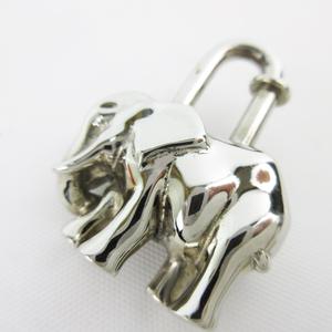 正規品 限定HERMES エルメスカデナエレファントシルバー像チャーム象バッグ 正規品 限定HERMES エルメスカデナエレファントシルバー像